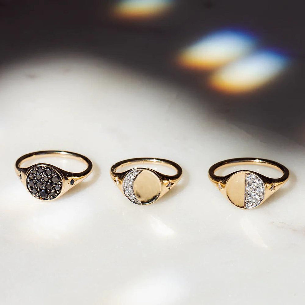 The Best Signet Rings to Add a Personal Touch to Your Jewelry Look