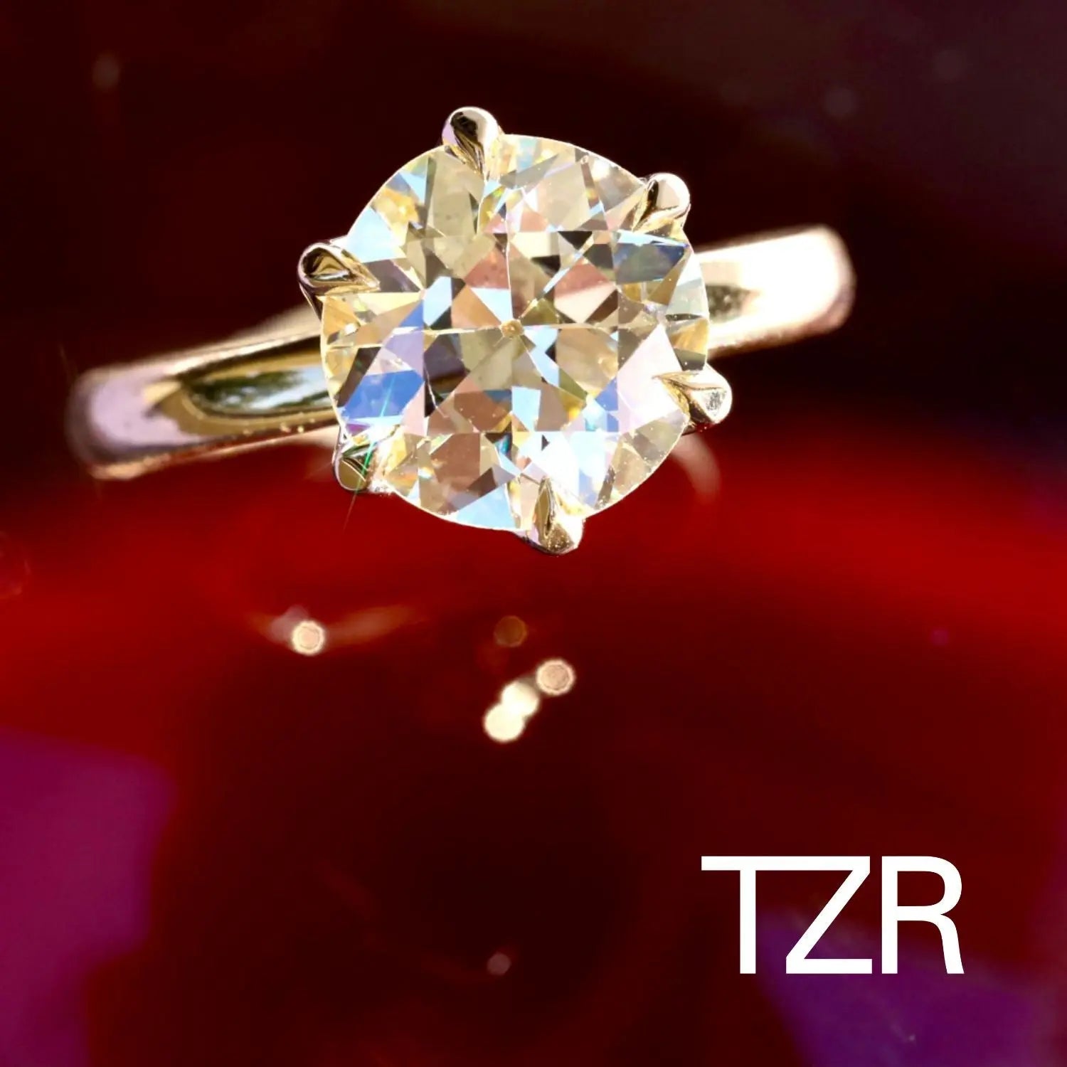 Old-Mine-Engagement-Rings-Are-In-High-Demand-Right-Now Marrow Fine