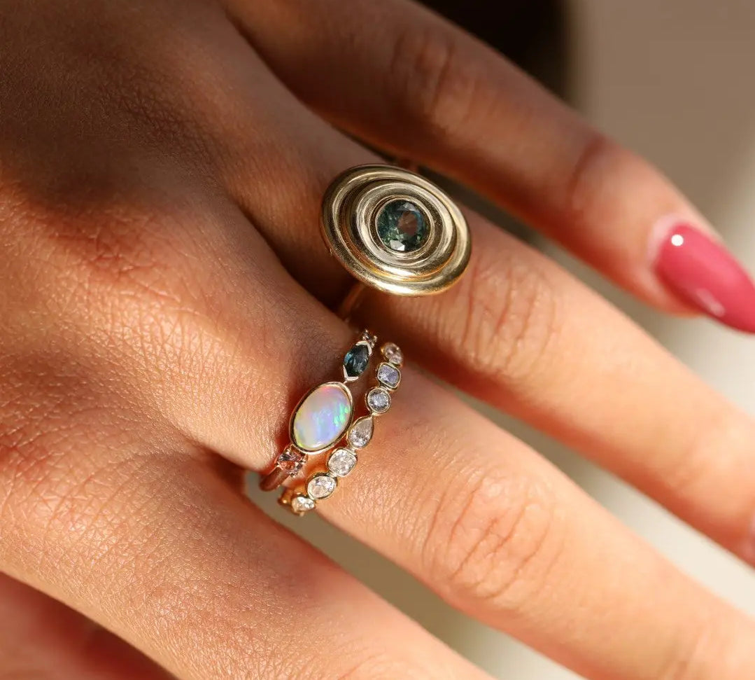 0.35ct Australian Opal and Sapphire Linear Band [on hand]