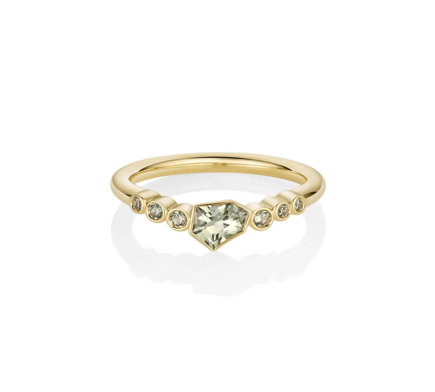 0.38ct Montana Sapphire Shield Wave Band [Yellow Gold]
