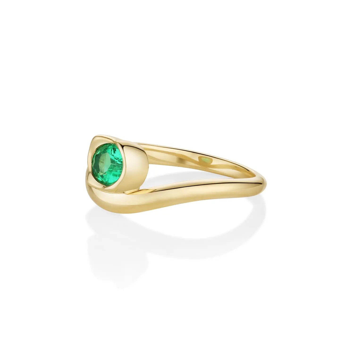 0.57ct Emerald Abstract Bezel Bombe Band Marrow Fine