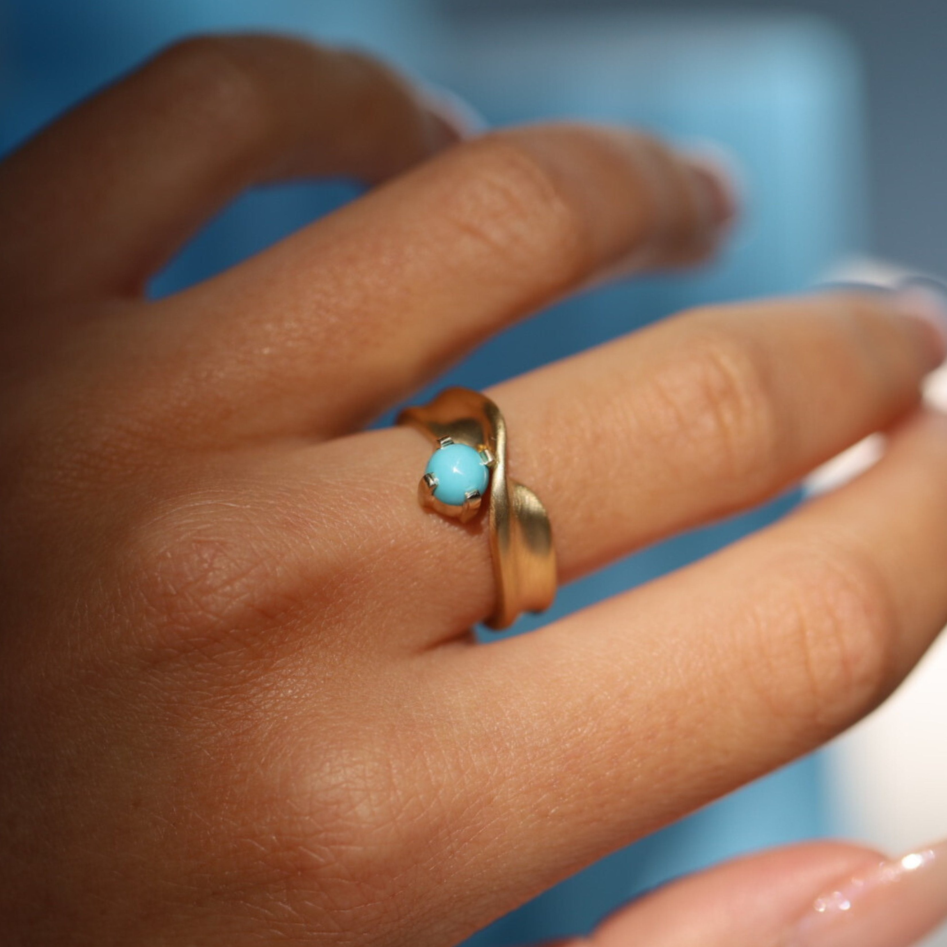 0.58ct Turquoise Twist Ring [on hand]
