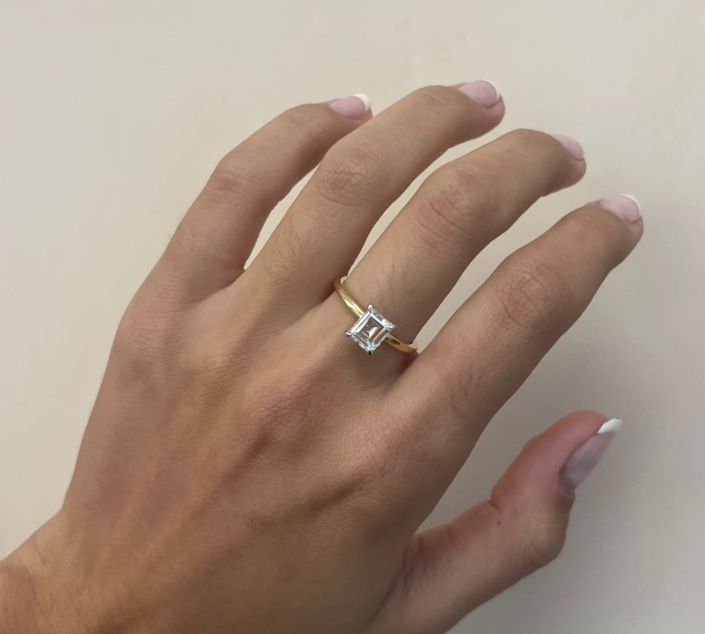 1.04ct Step Cut Diamond Baguette Ring [on hand]