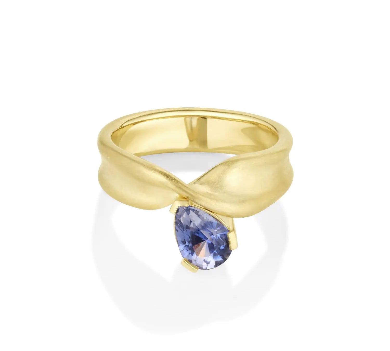1.06ct Sapphire Twist Ring [front view]