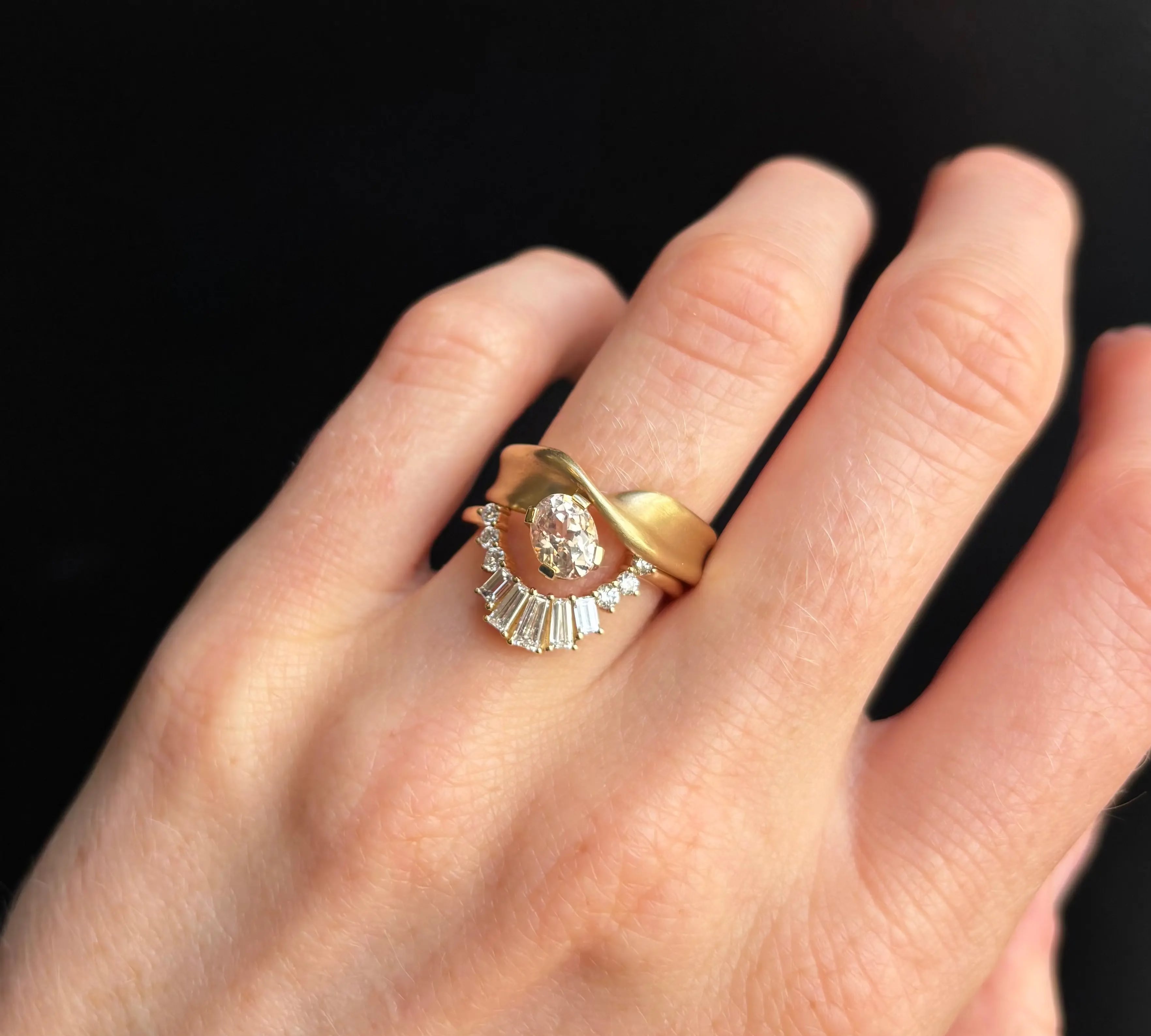 1.18ct Peach Sapphire Twist Ring [on hand]