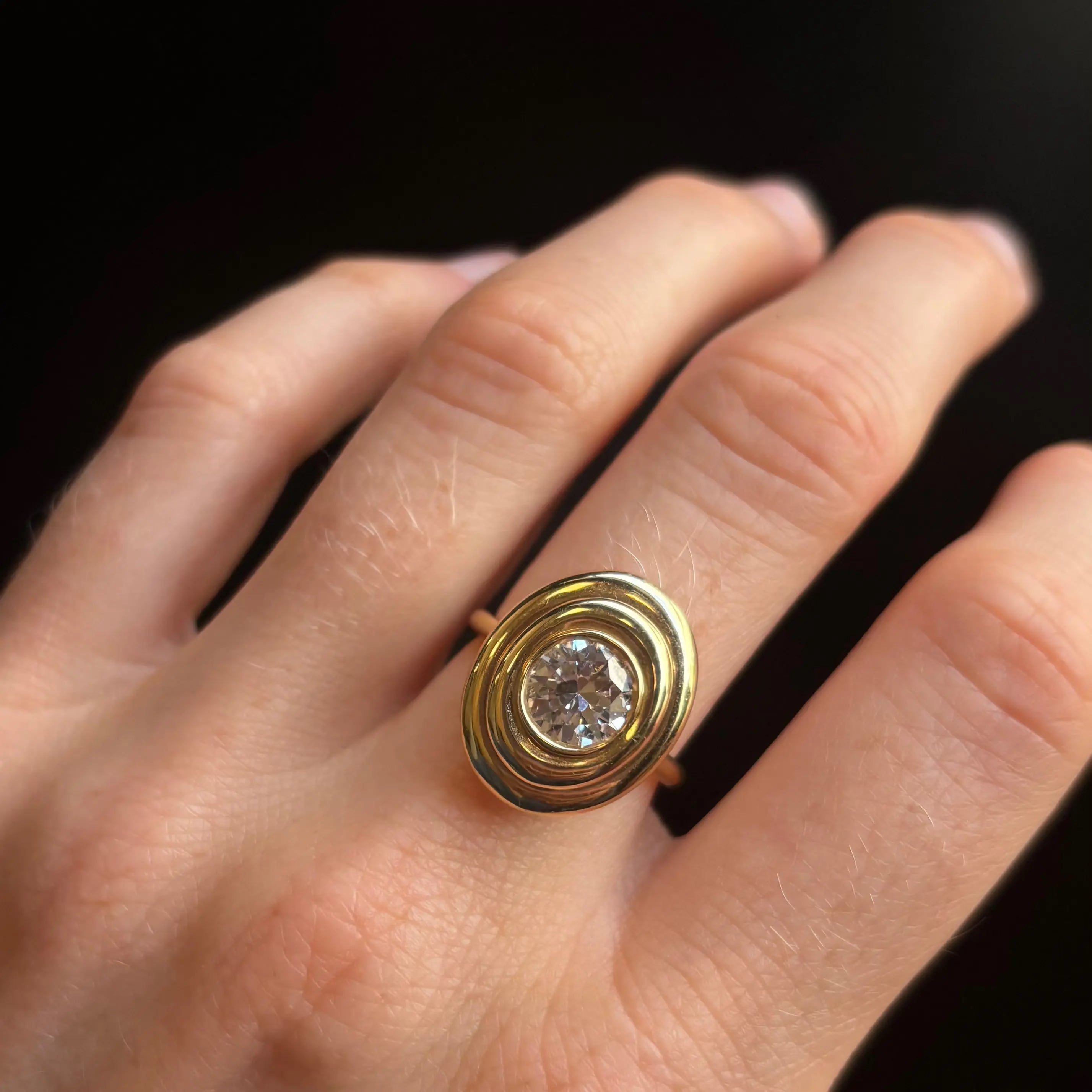 1.26ct Diamond In-Orbit Ring [on hand]