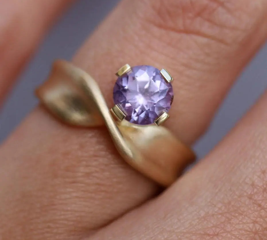 1.45ct Purple Sapphire Twist Ring [on hand]