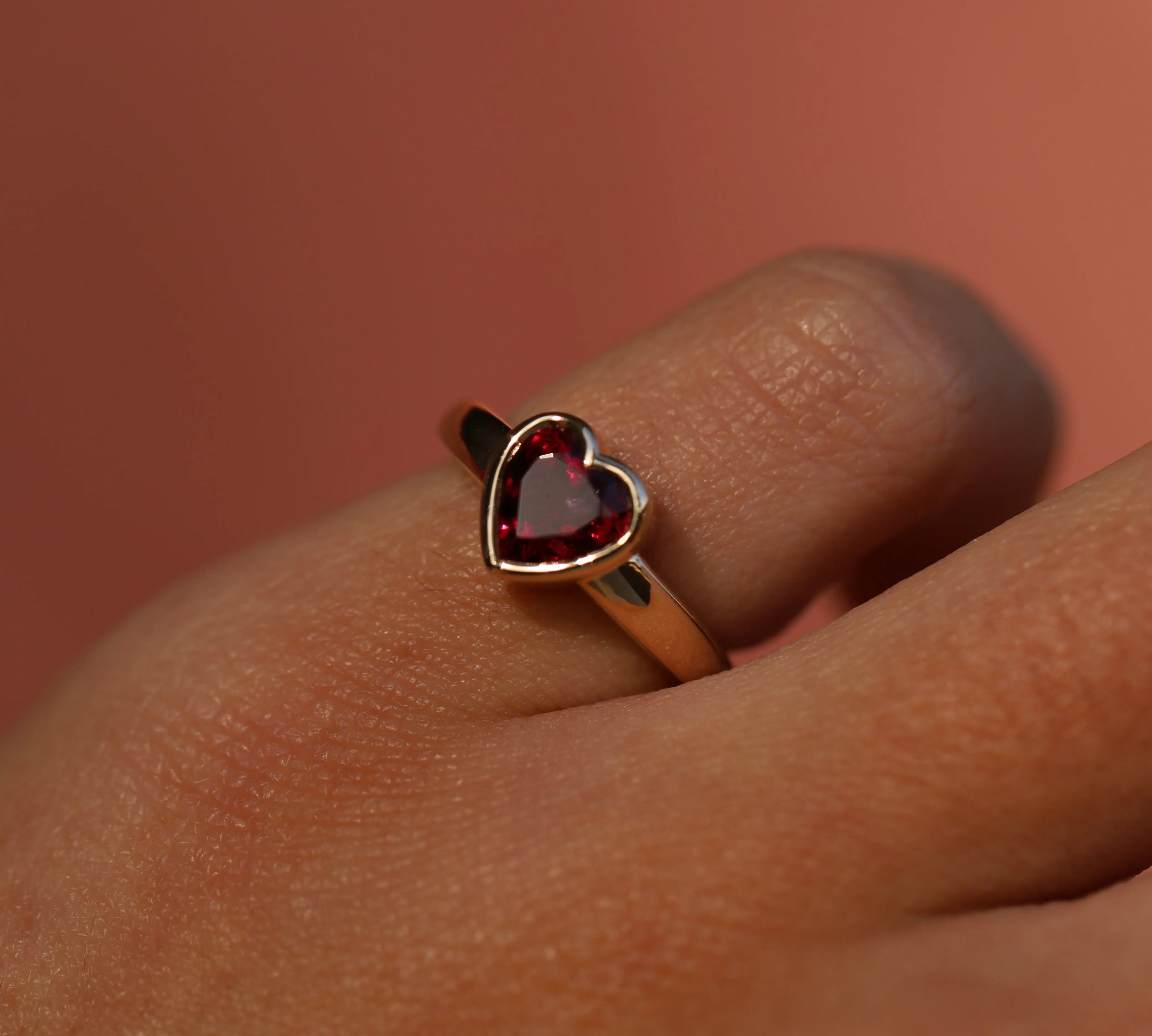 1.51ct Rhodolite Garnet Heart Ring [on hand]