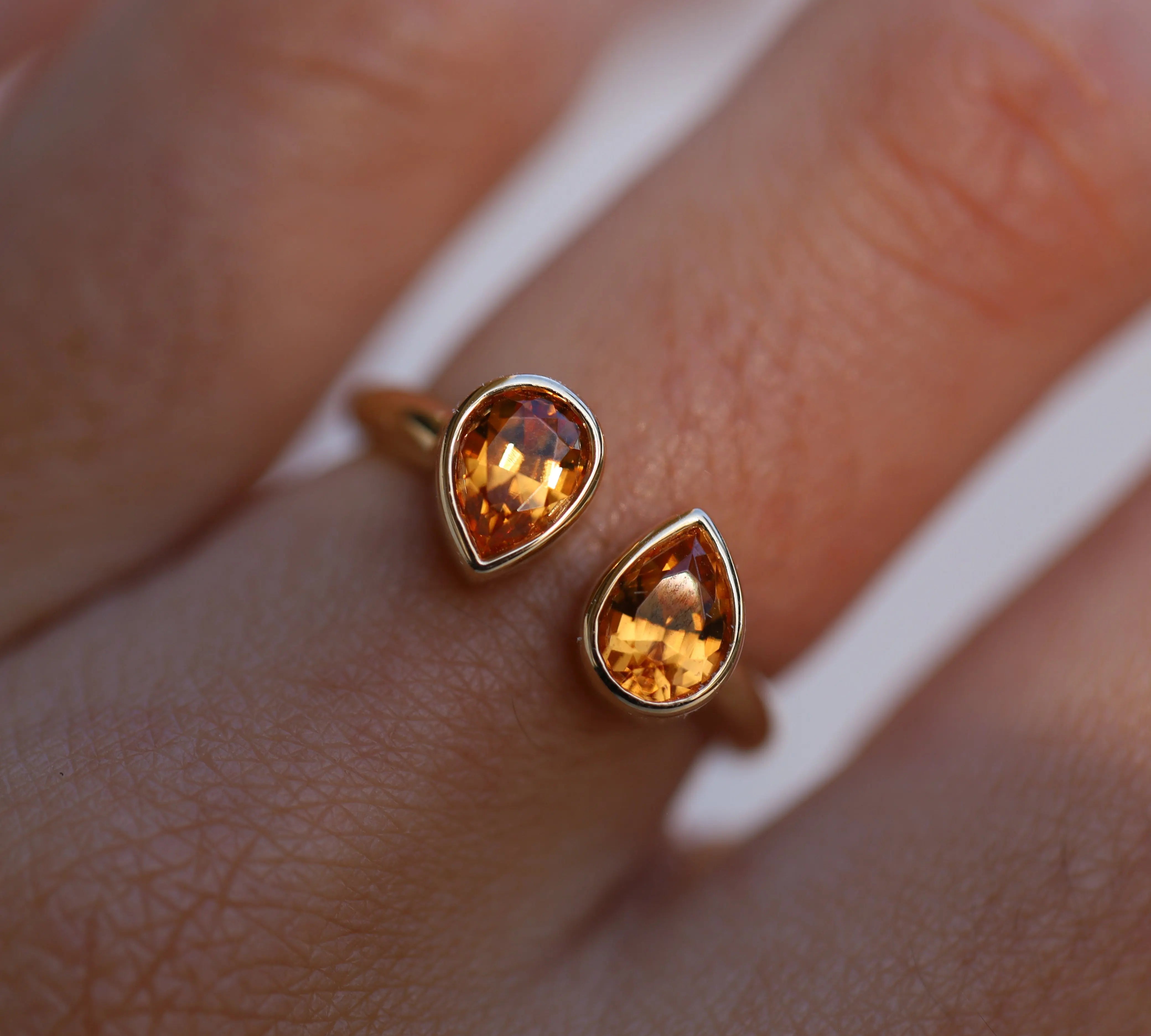 1.73tcw Mandarin Garnet Pear Shape Ring [on hand]