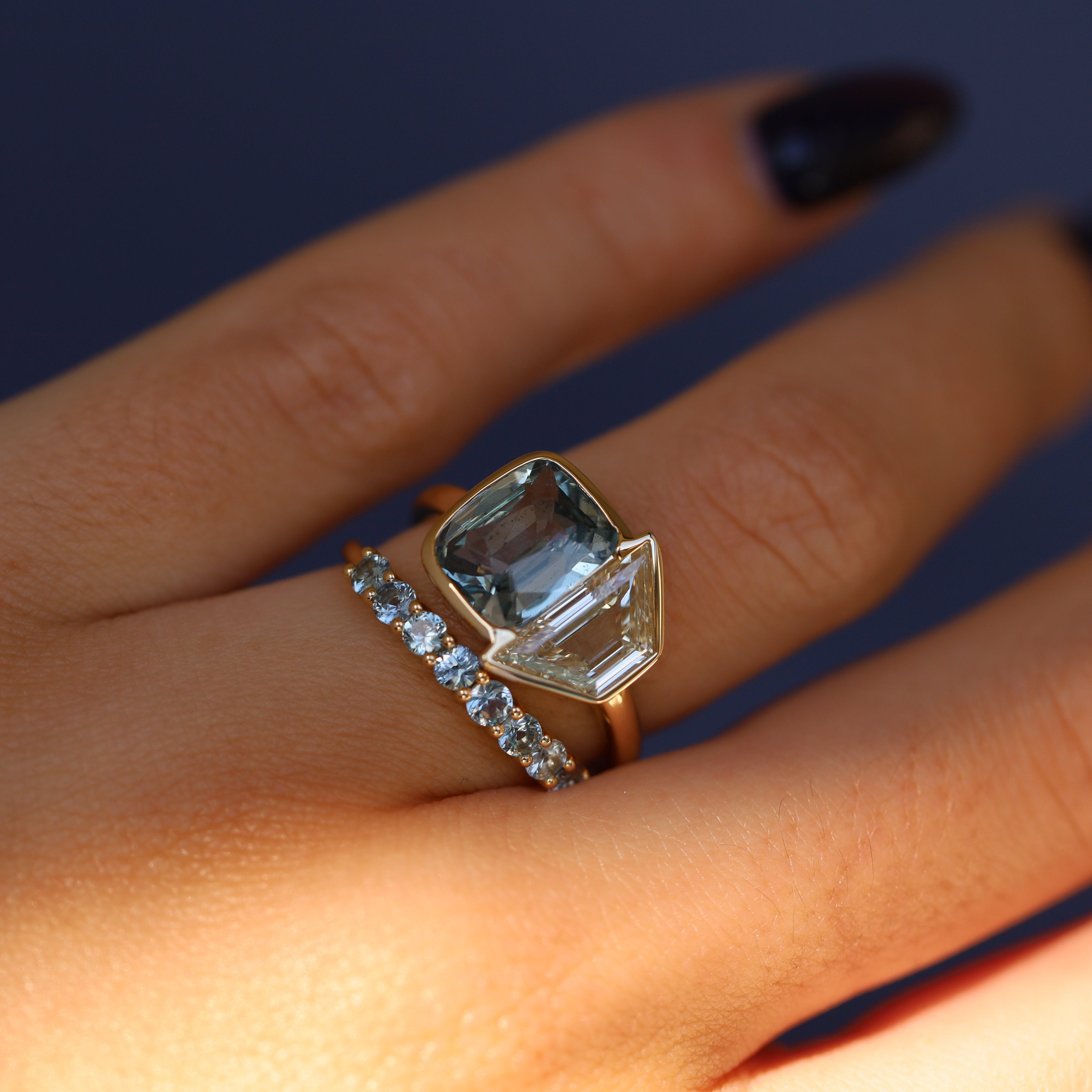 3.08ct Sapphire & 1.55ct Diamond Trapezoid Ring with 0.57tcw Sapphire Tracer Band [on hand]