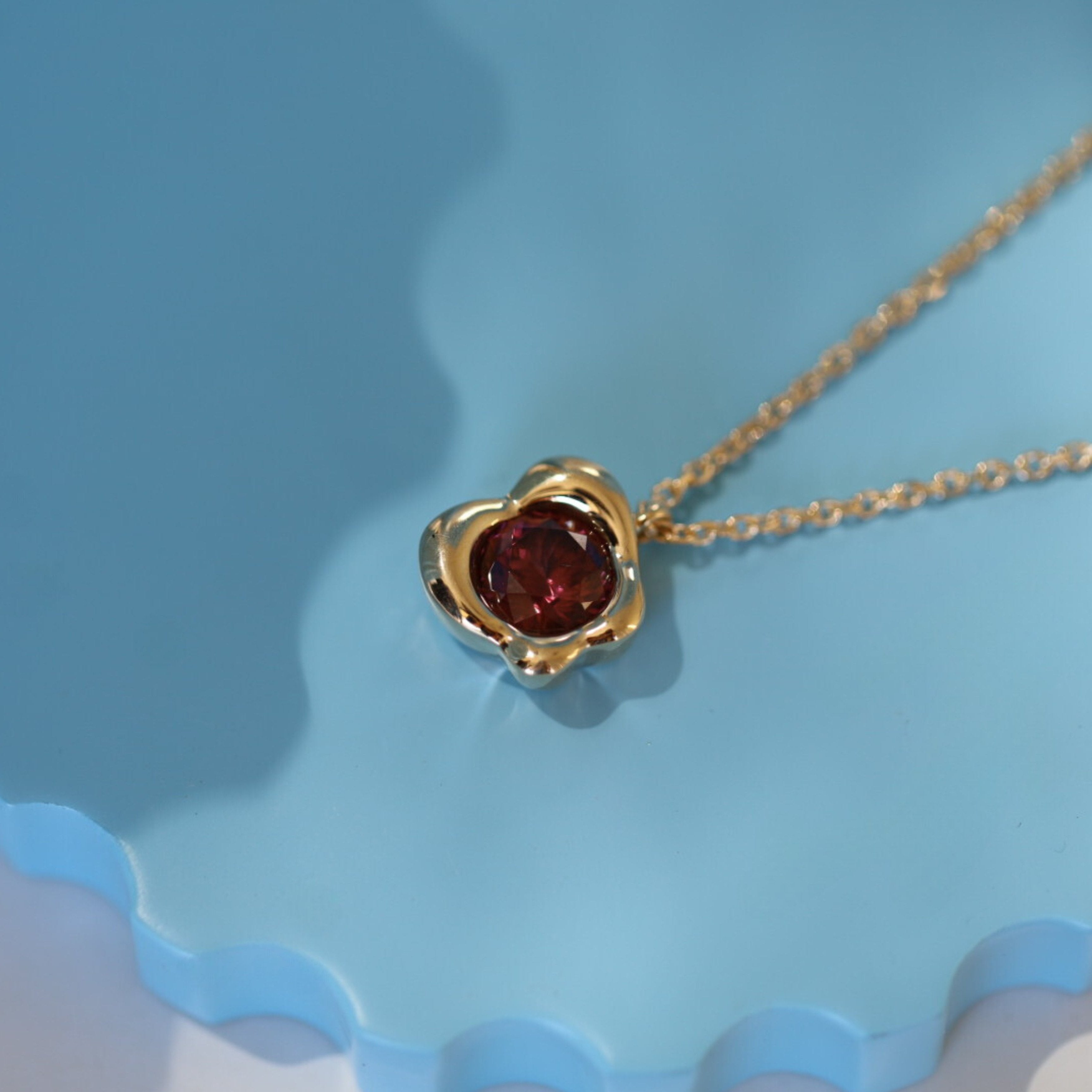 3.47ct Zircon Abstract Bezel Necklace [flat lay]