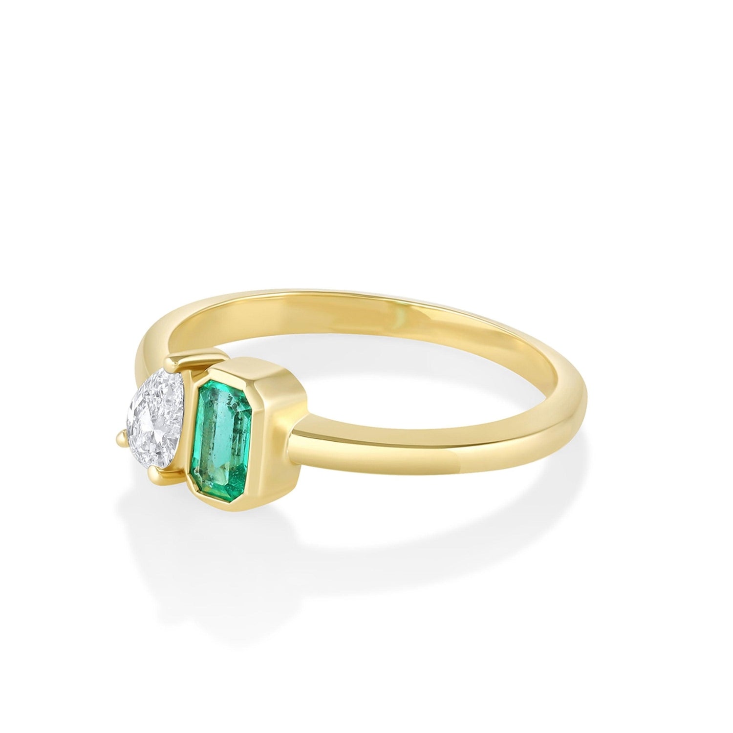 Marrow Fine Jewelry Minuette Collection Clementine Emerald and White Diamond Toi et Moi Engagement Ring [Yellow Gold] side