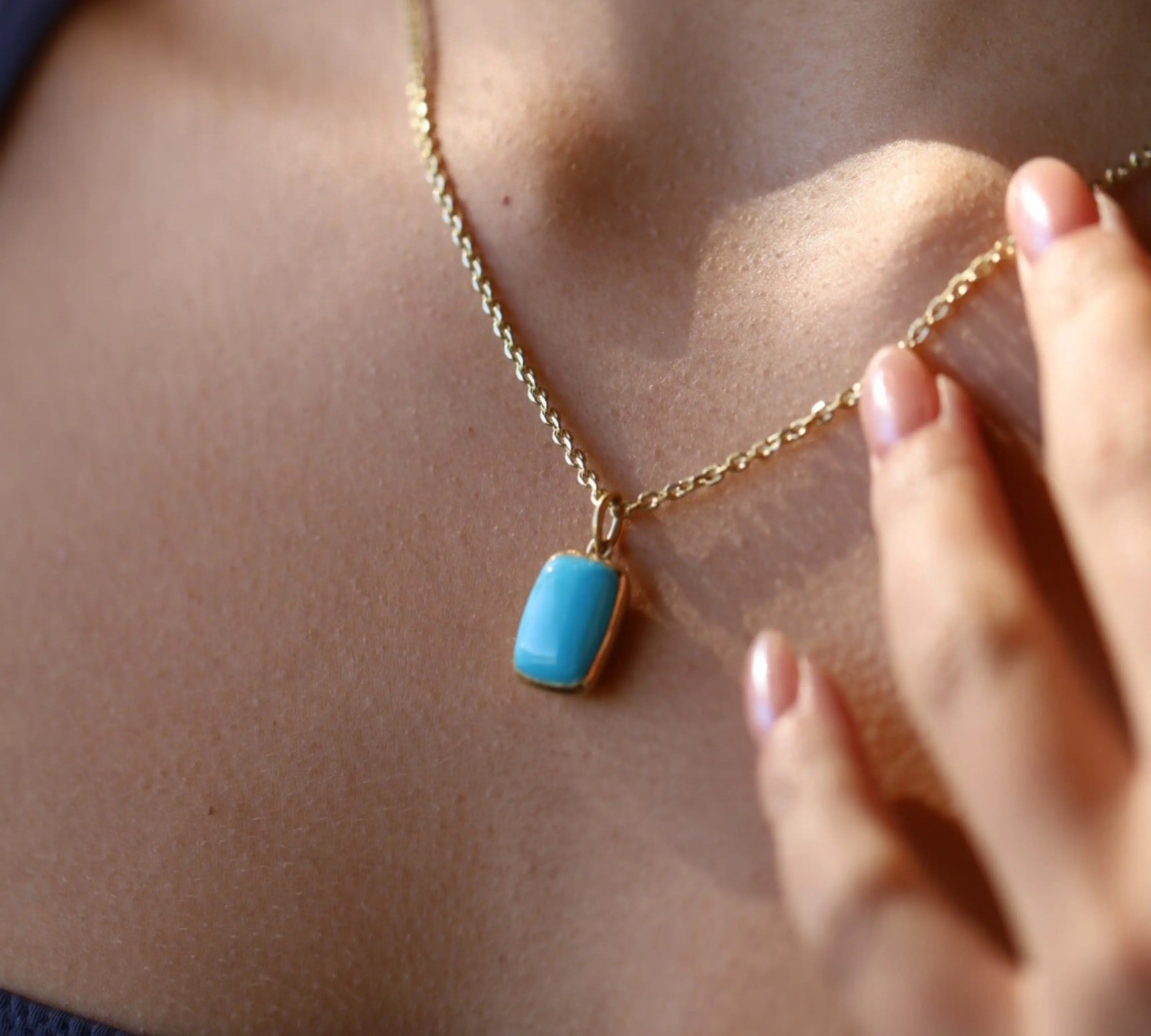 4.85ct Turquoise Necklace [on neck]