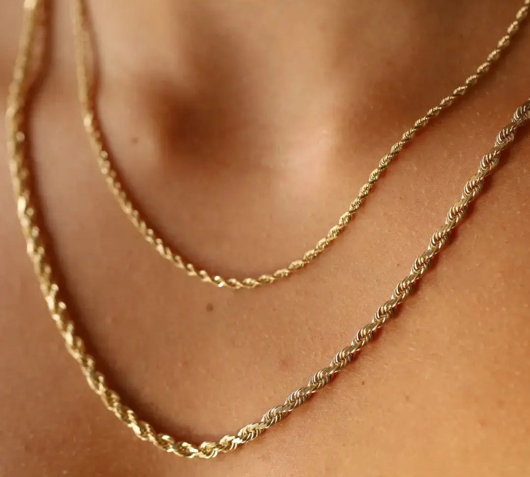 4mm Remi Rope Chain [on neck]