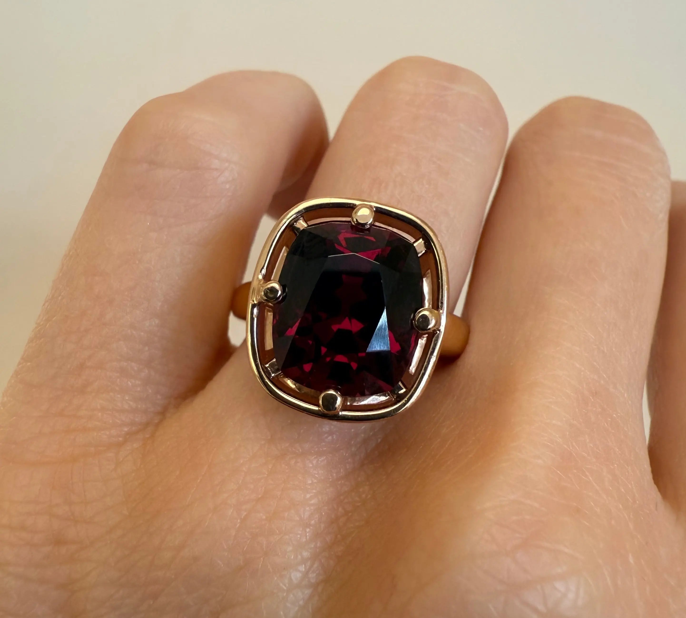 7.56ct Garnet Georgia Ring [on hand]