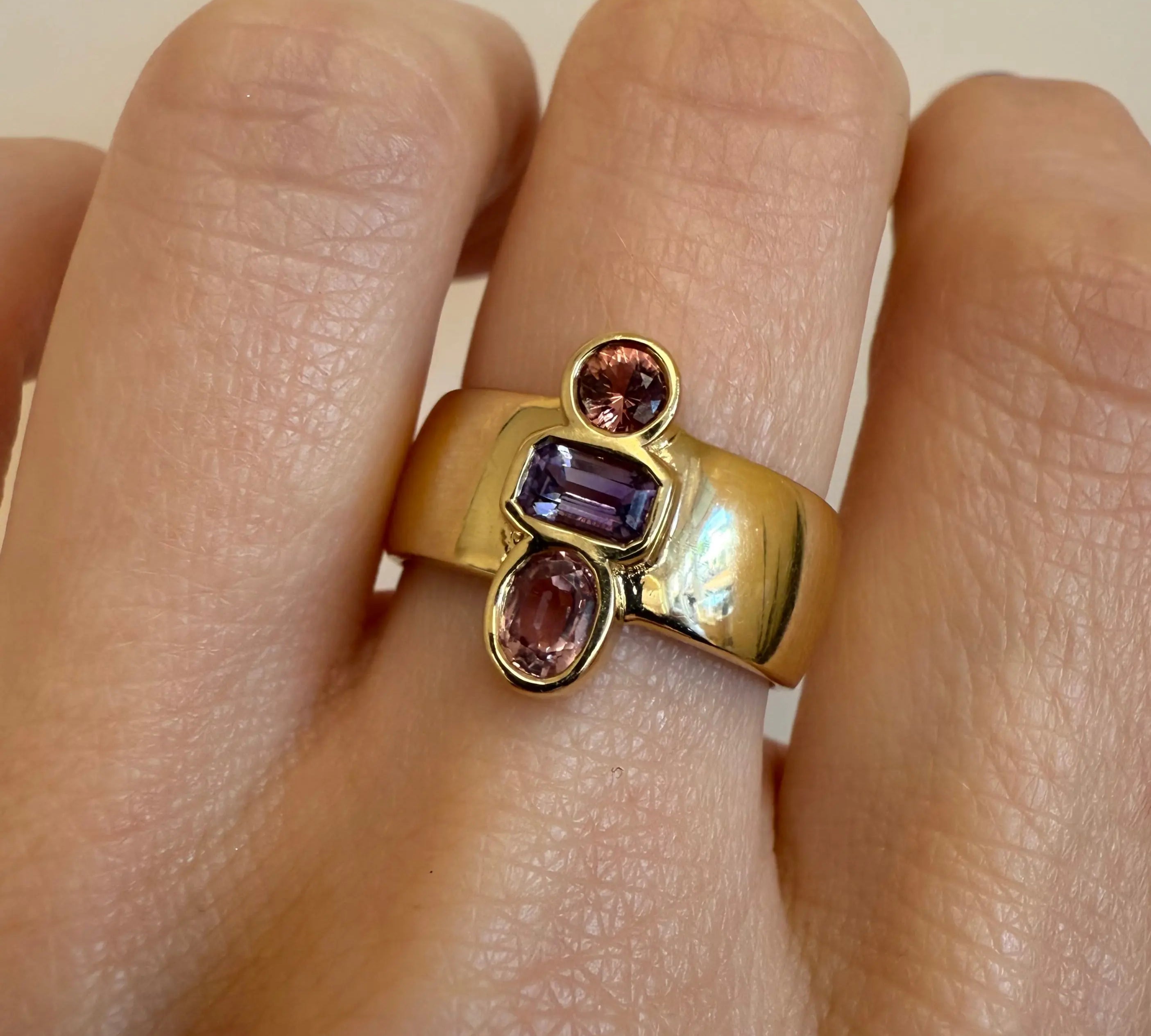 Amethyst Relic Ring [on hand]