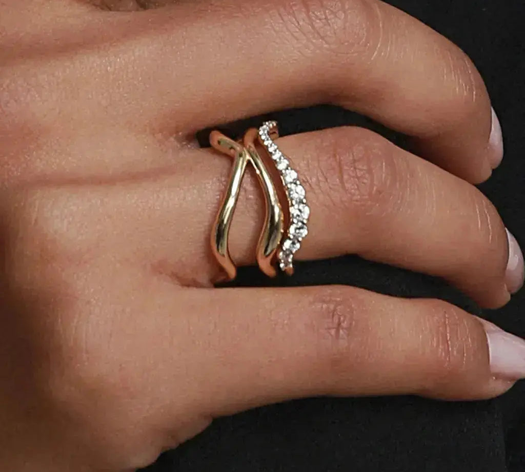 Curved Freeform Gold Ring - Marrow Fine