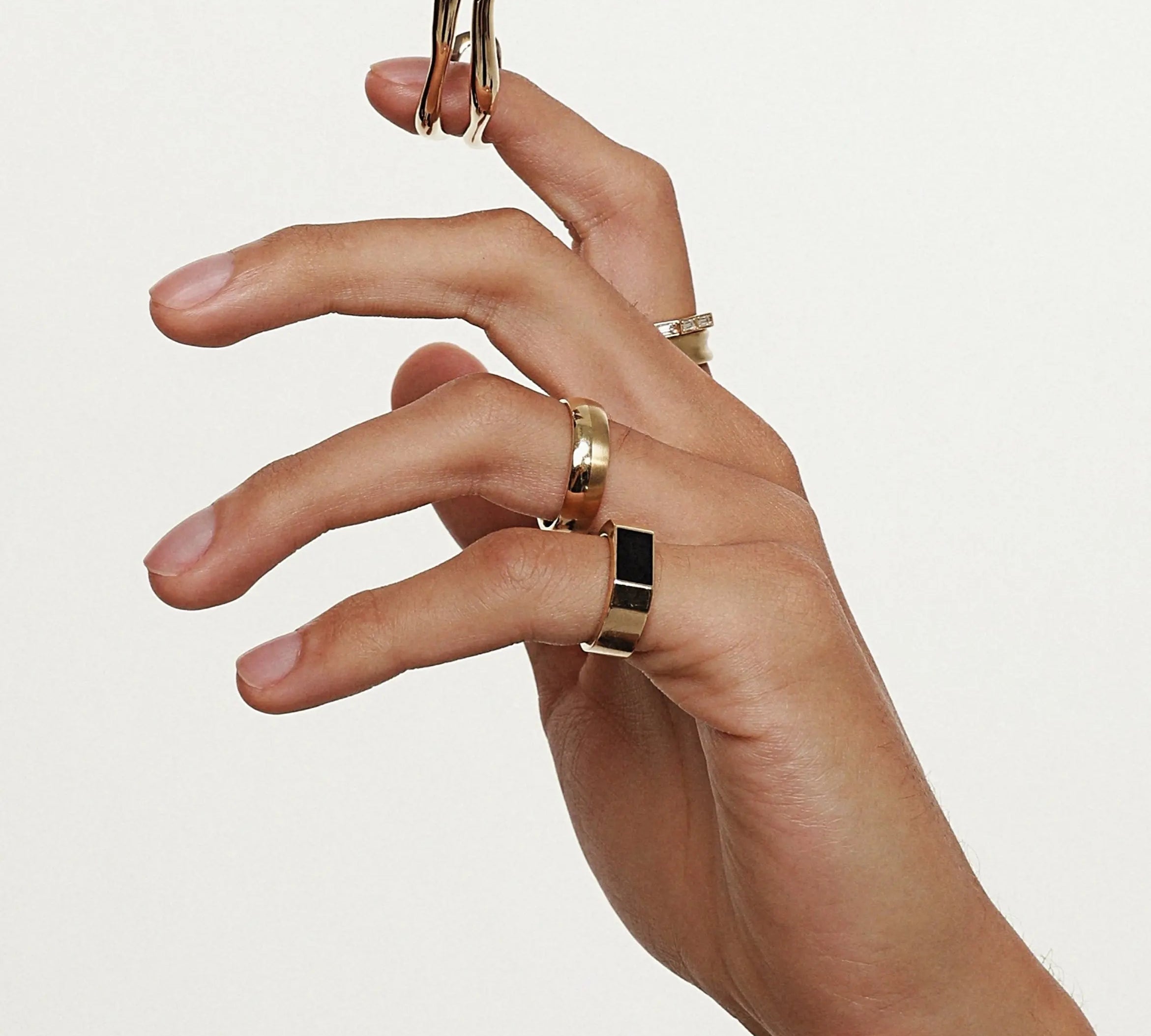 Close up of Elton Enamel Men's Band on hand