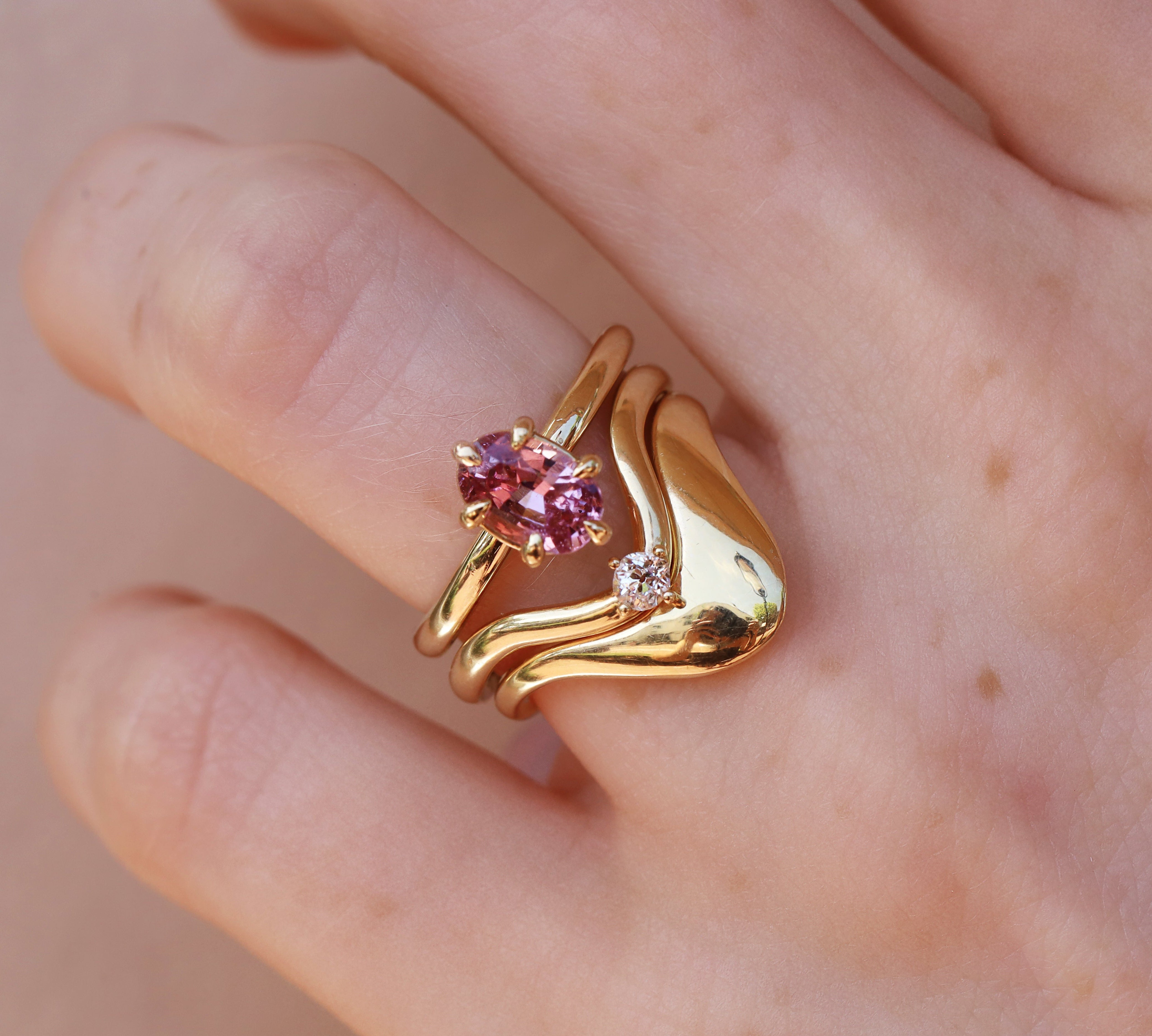 1.16ct Spinel Maeve Ring [Yellow Gold] with two stacking bands