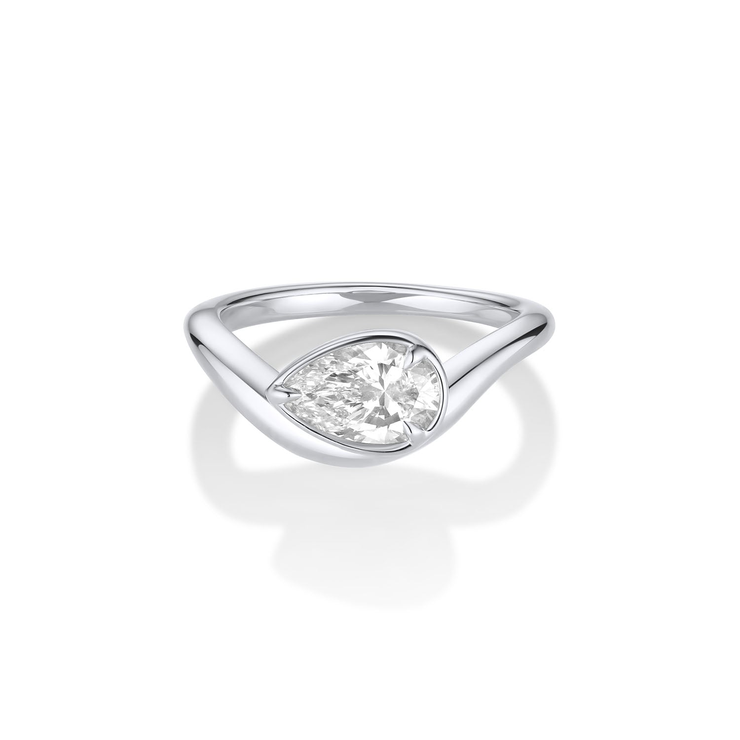 Margot Pear Wave Ring [White Gold]