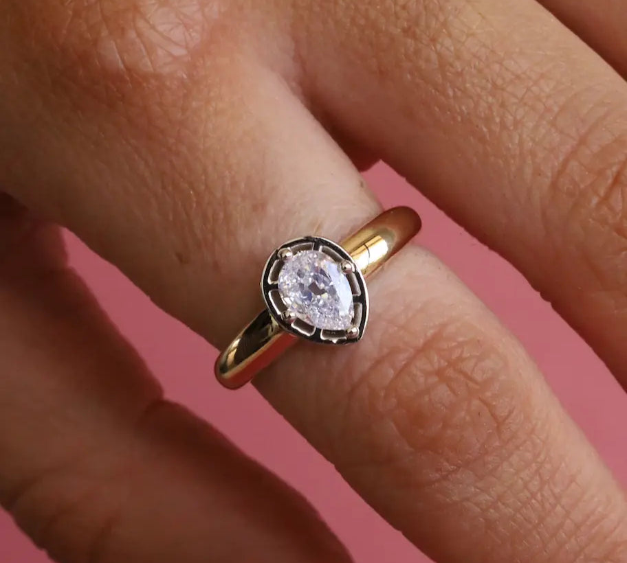 0.58ct Pear Georgia Ring [on hand]