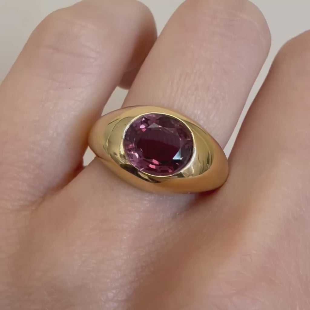2.27ct Sapphire Pinky Bombe [on hand]