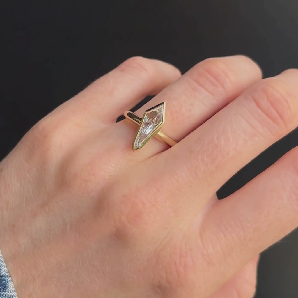 1.13ct Kite Diamond Ring [on hand]