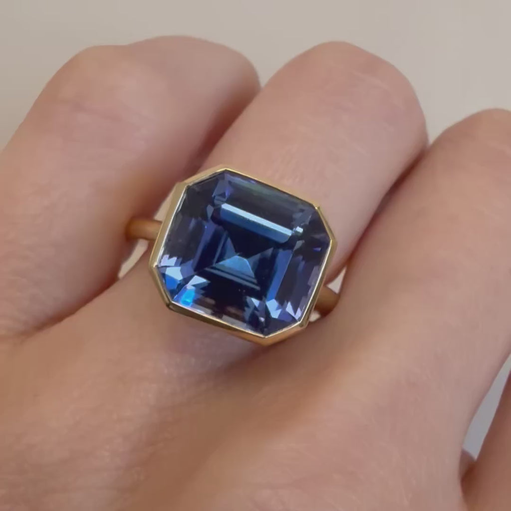 7.54ct Tanzanite Bezel Ring [on hand]