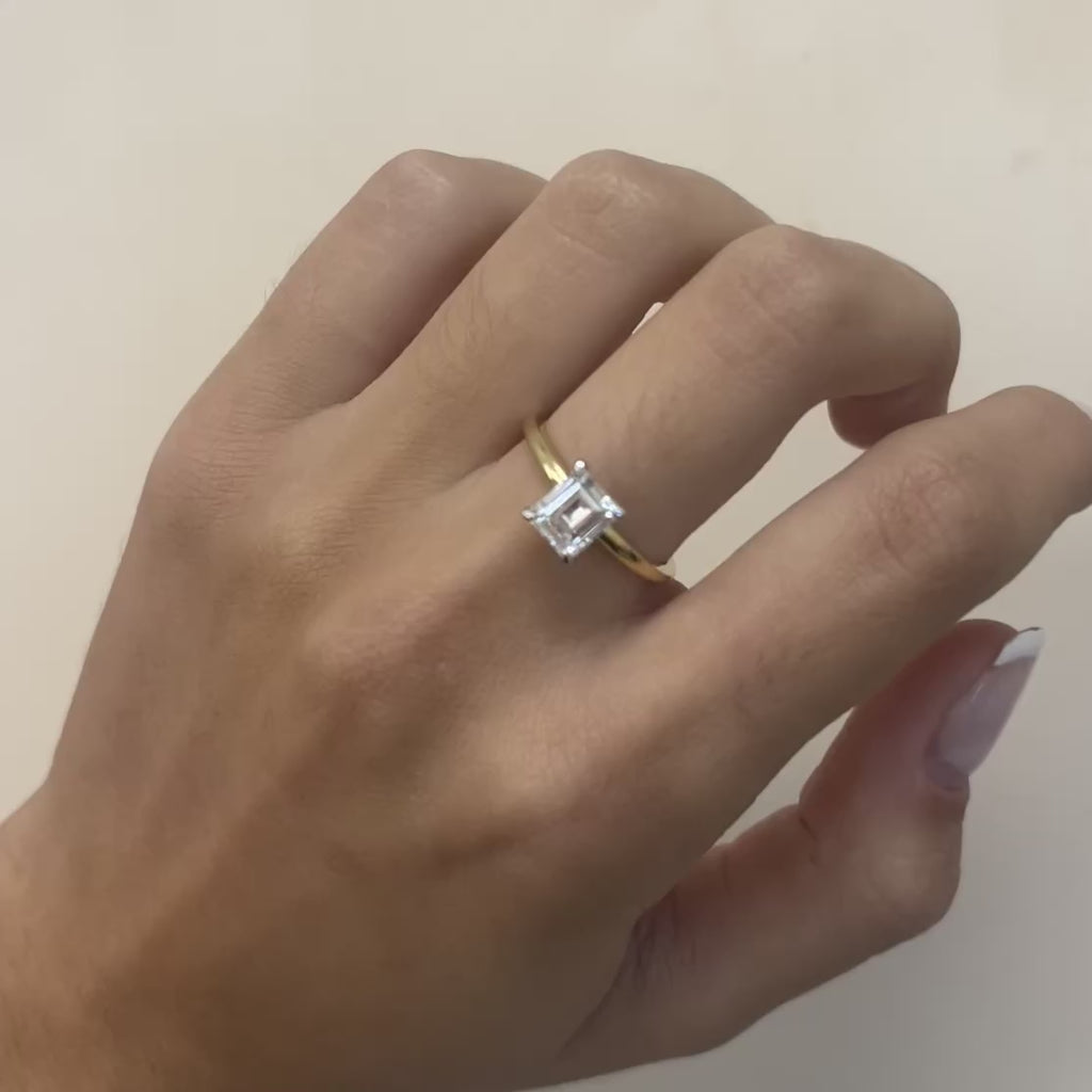 1.04ct Step Cut Diamond Baguette Ring
