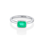 The Mini Roxy Engagement Ring East-West [White Gold]