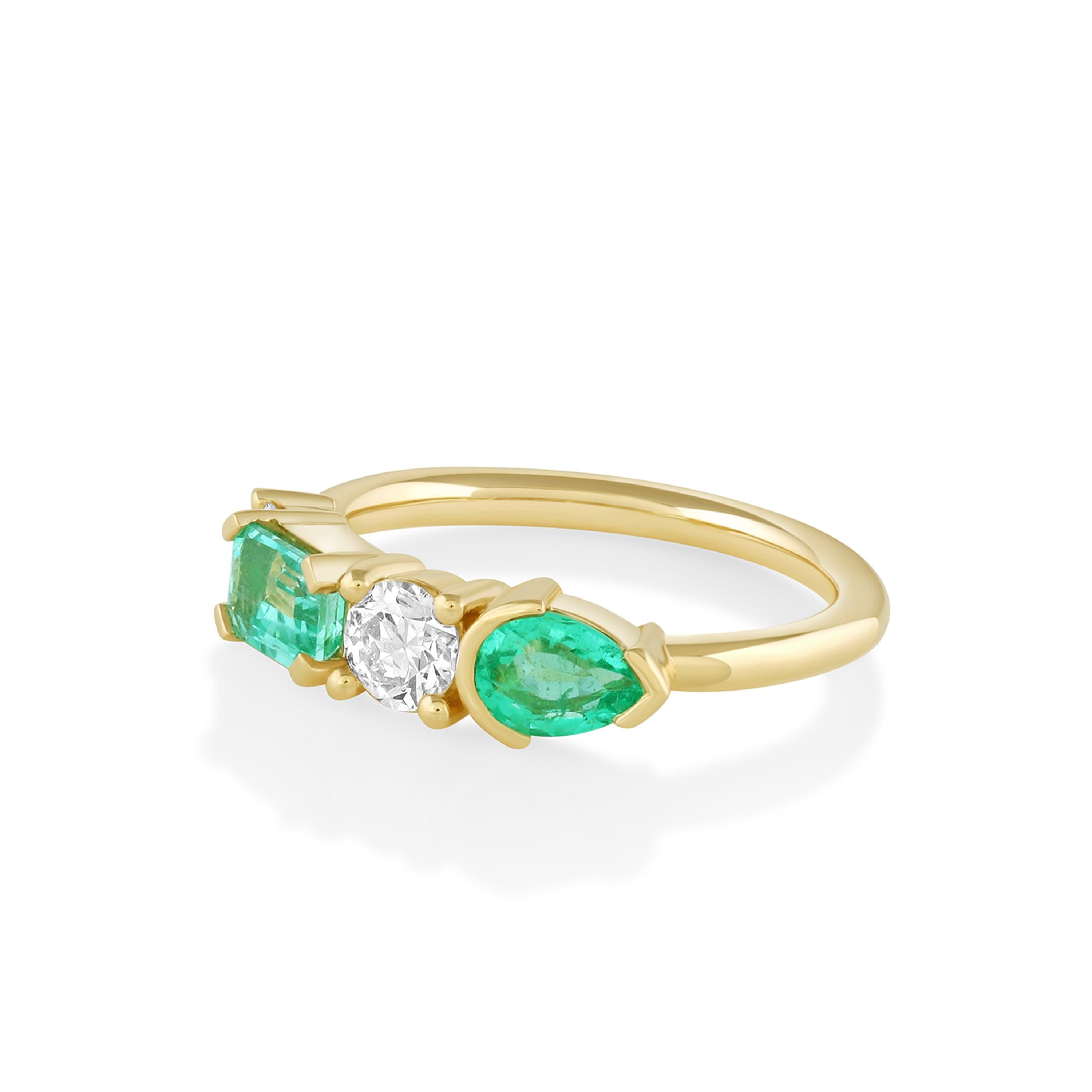 Marrow Fine Jewelry Pear Emerald And White Diamond Linear Cluster Ring